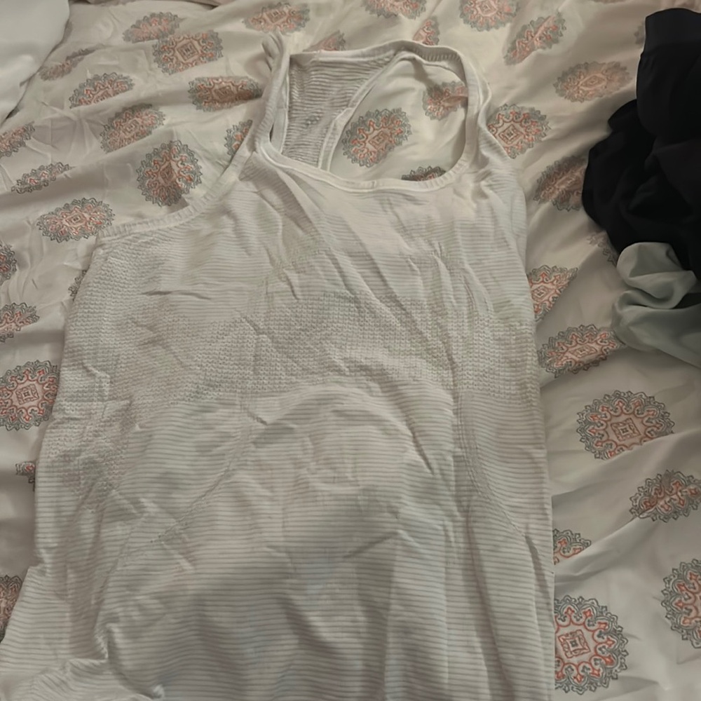 Lulu lemon tank
